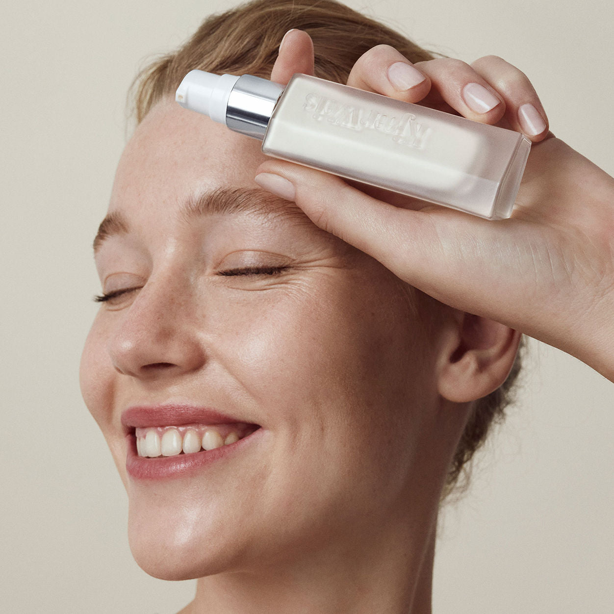 Model image of Kjaer Weis The Beautiful Primer