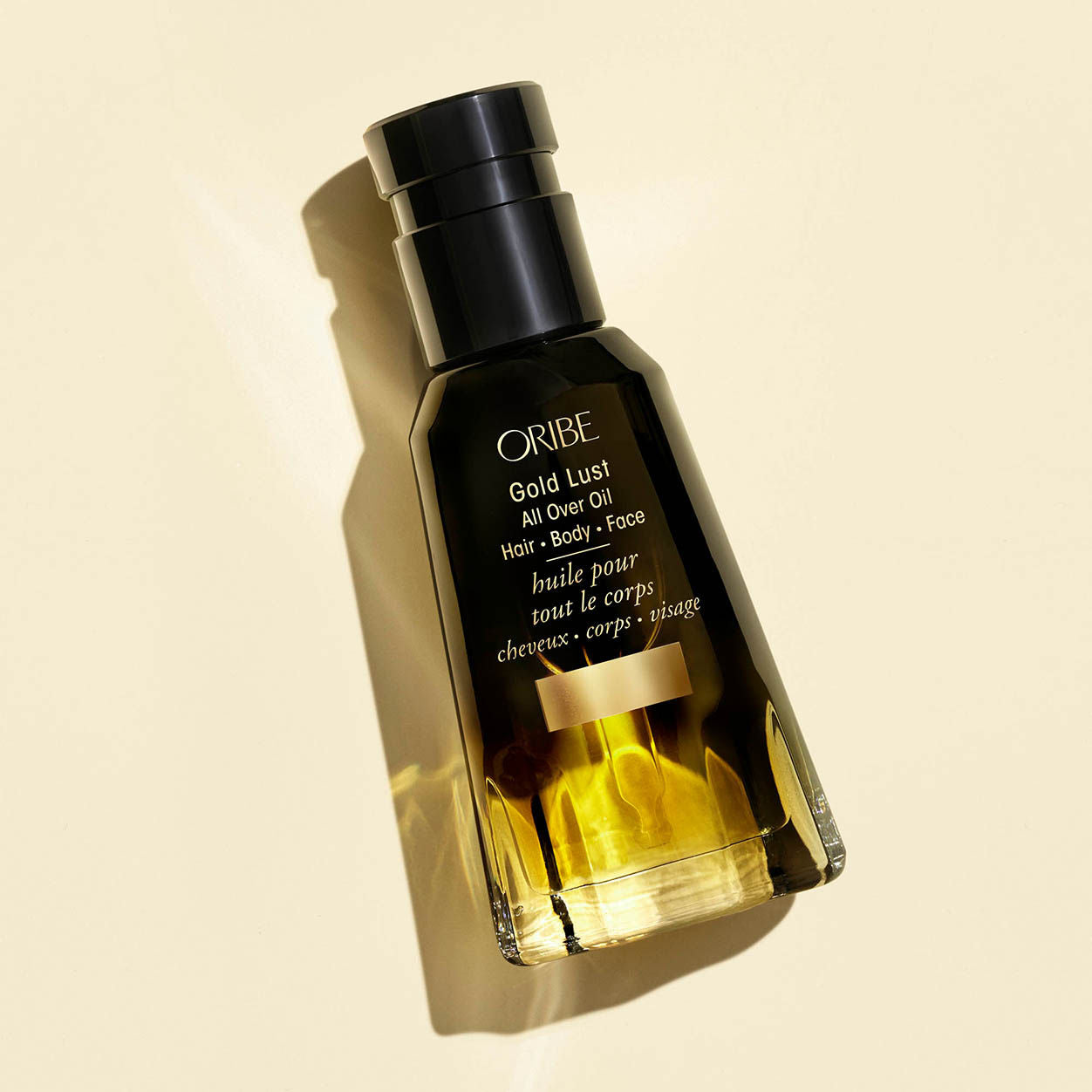 Lifestyle image of Oribe Gold Lust All Over Oil