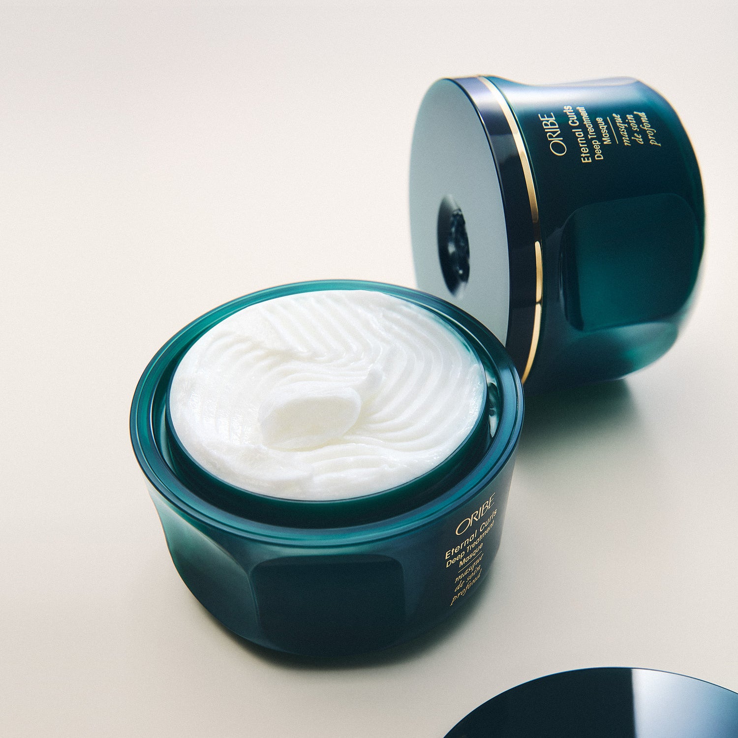 Lifestyle image of Oribe Eternal Curls Deep Treatment Masque