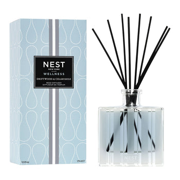 Nest Driftwood and Chamomile Reed Diffuser main image