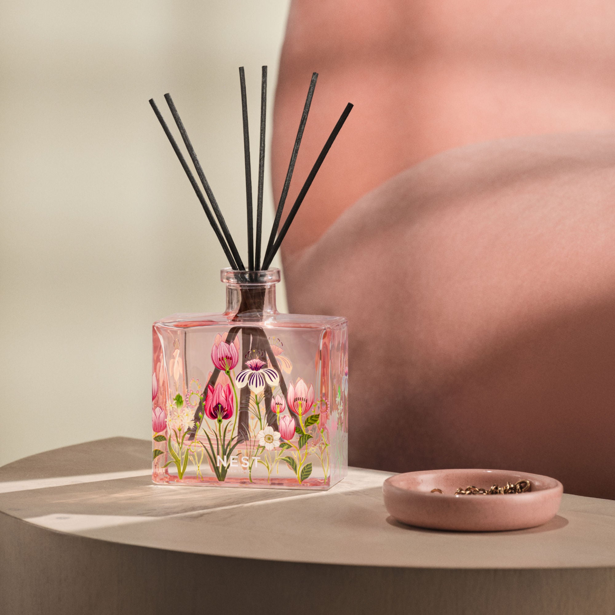 Nest Himalayan Salt & Rosewater Decorative Reed Diffuser – Nest