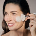 Model image of Natura Bissé Diamond Luminous Perfecting Glowing Mask