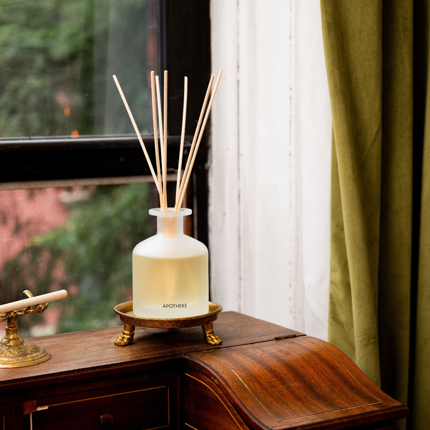 Lifestyle image of Apotheke Earl Grey Bitters Reed Diffuser