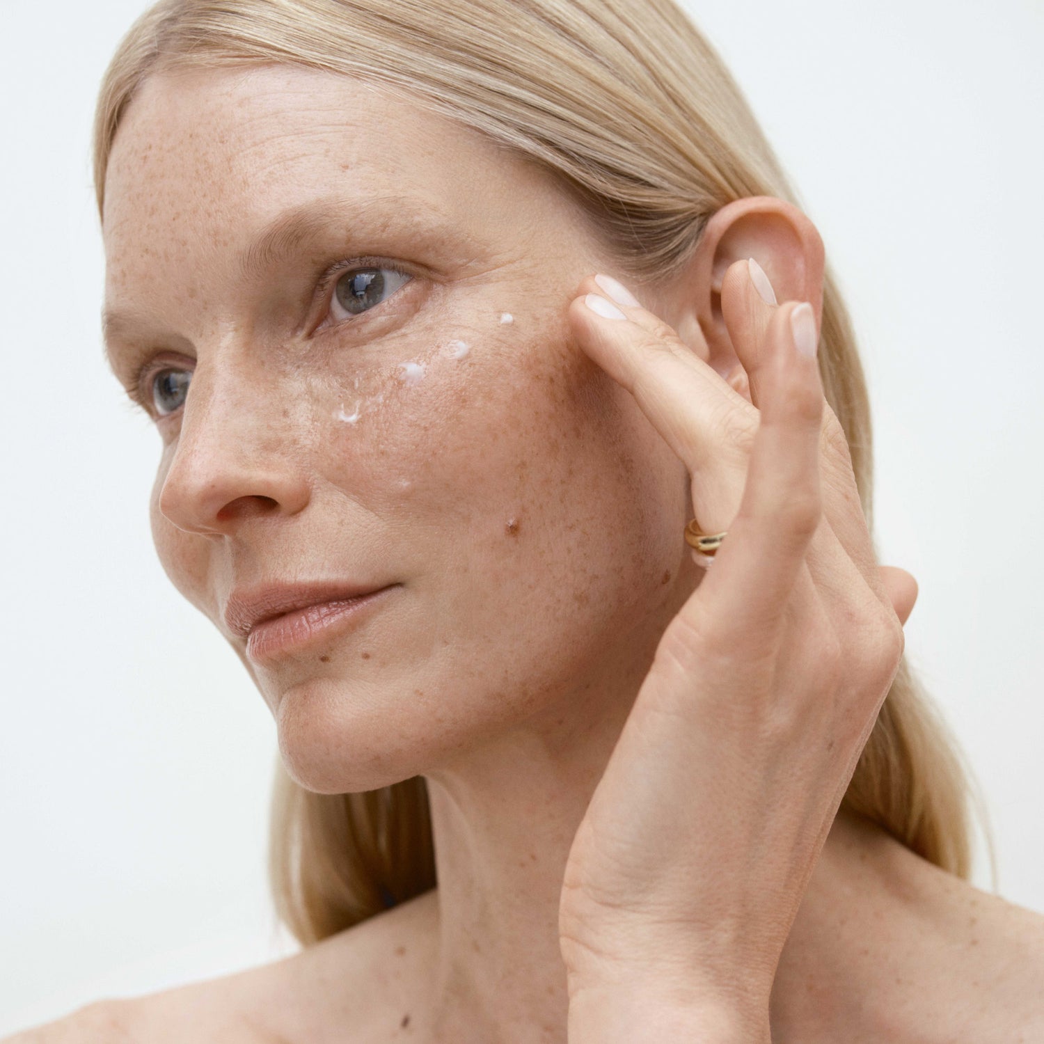 Model image of U Beauty The Return Eye Concentrate