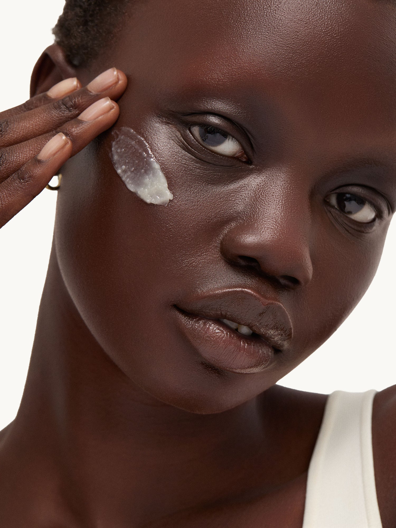 Swatch image of Goop Luminous Cleansing Balm