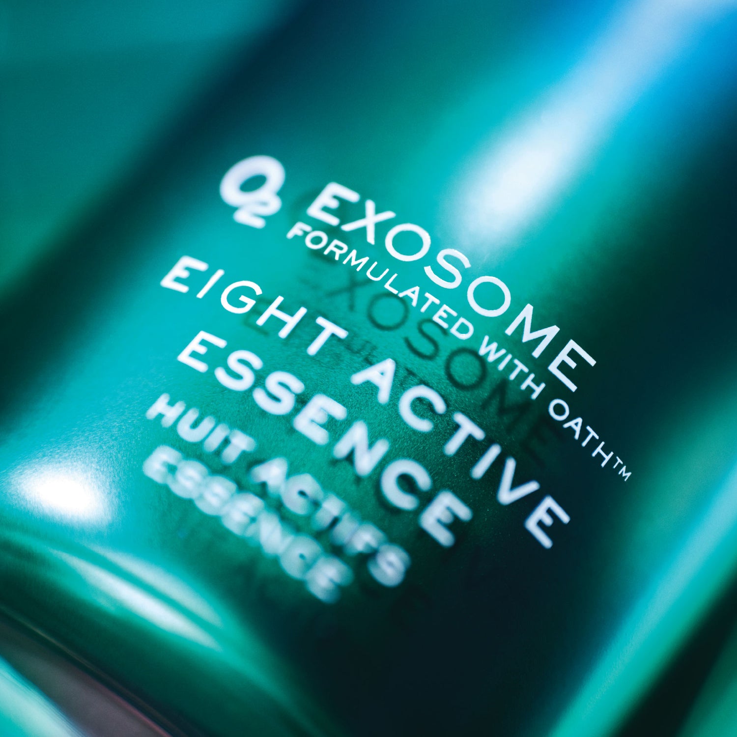 Top-view image of Element Eight O2 Exosome Eight Active Essence