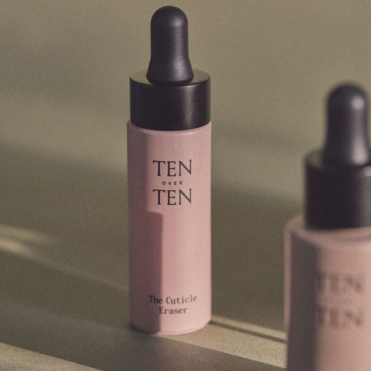 Lifestyle image of Tenoverten The Cuticle Eraser