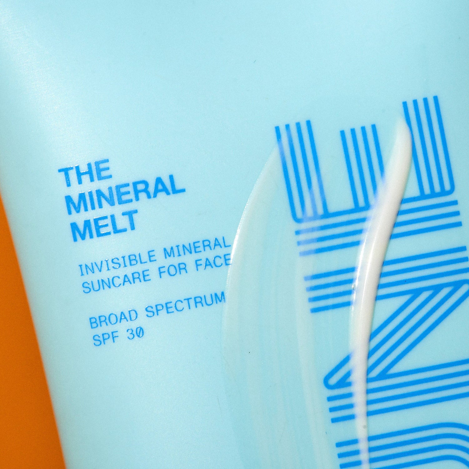 Lifestyle image of Dune The Mineral Melt SPF 30