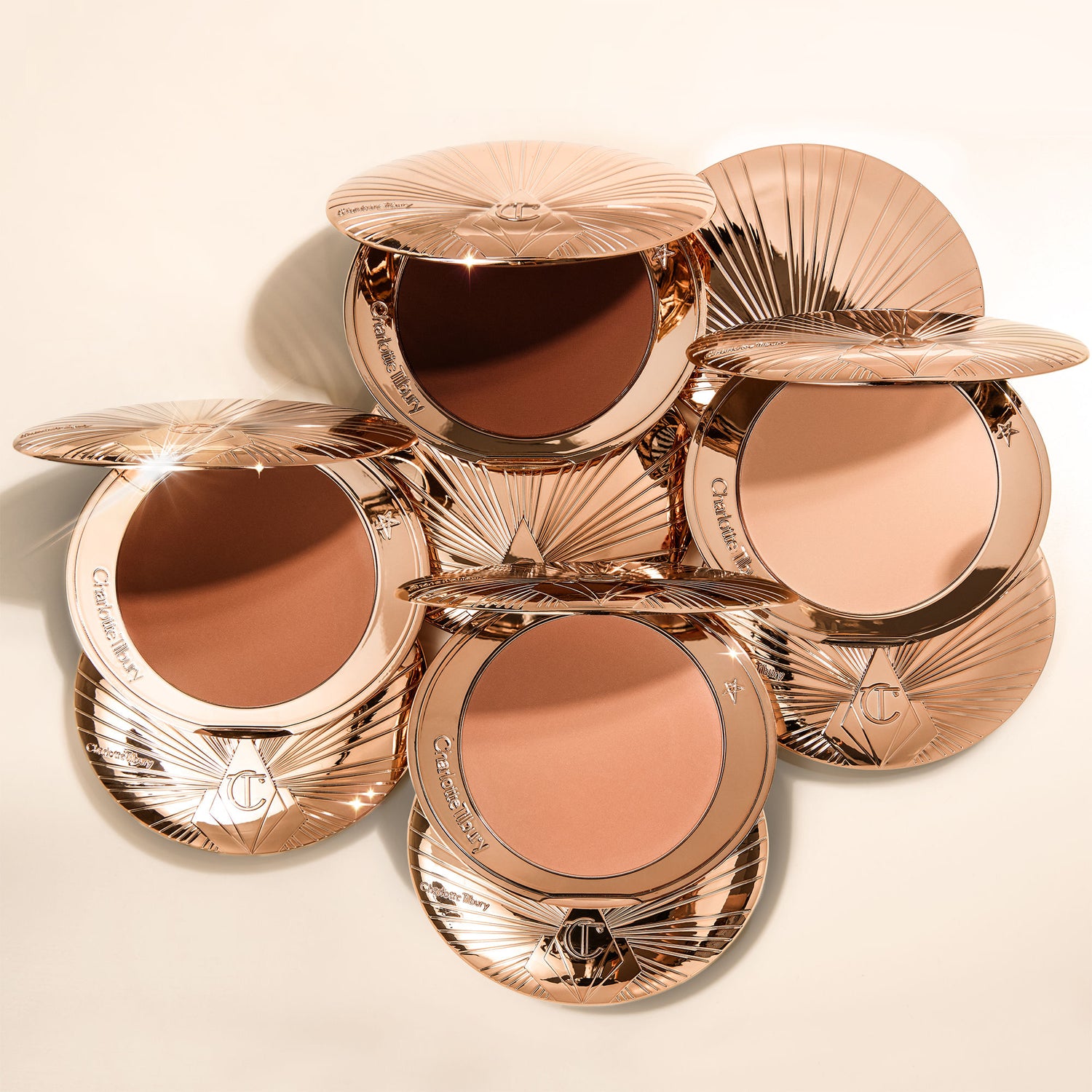 Image of product in the same collection as Charlotte Tilbury Airbrush Bronzer