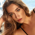 Model image of Charlotte Tilbury Beautiful Skin Island Glow Easy Tanning Drops