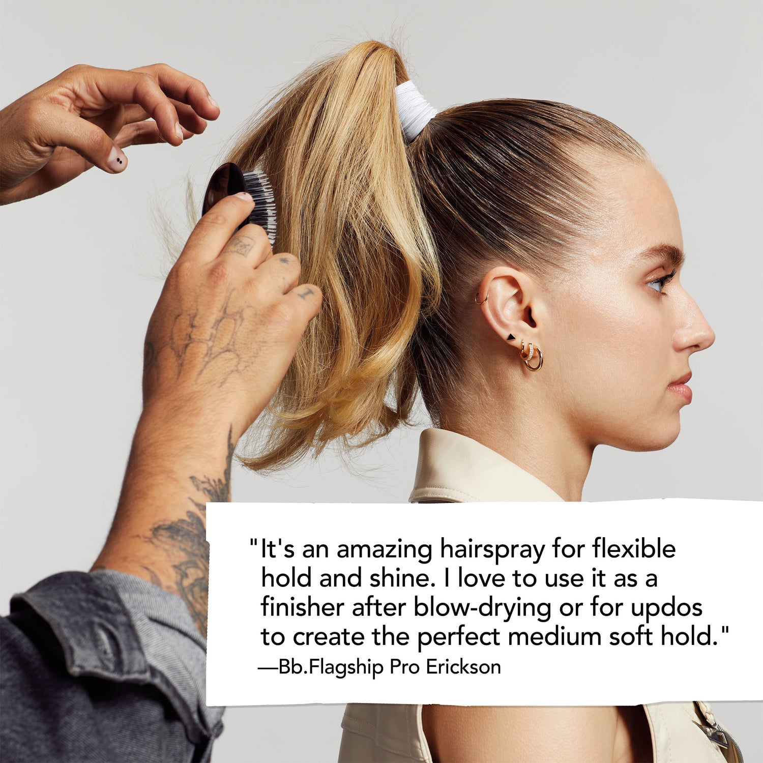 Group model image of Bumble and Bumble Spray de Mode Flexible Hold Hairspray