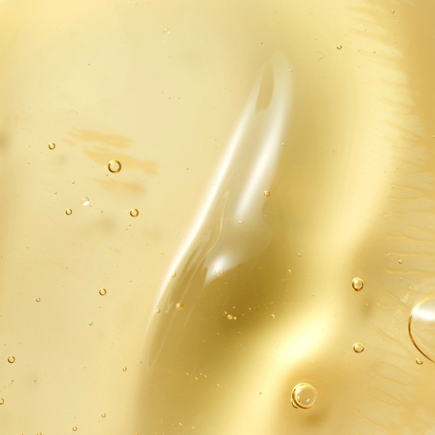 Swatch image of Tata Harper Nourishing Oil Cleanser