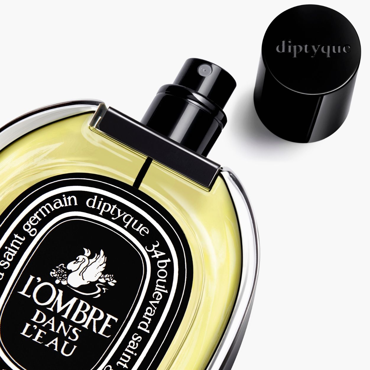 Lifestyle image of Diptyque L'Ombre dans l'Eau Eau de Parfum variant: 2.5 fl oz