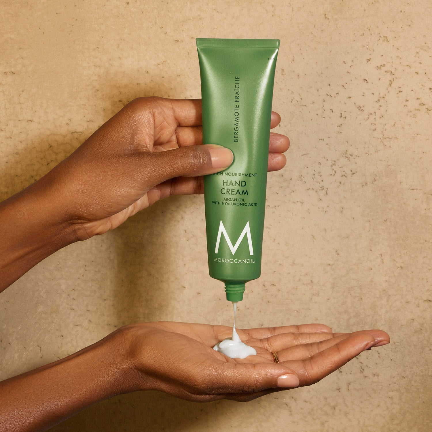 Model image of   variant: 3.4 fl oz