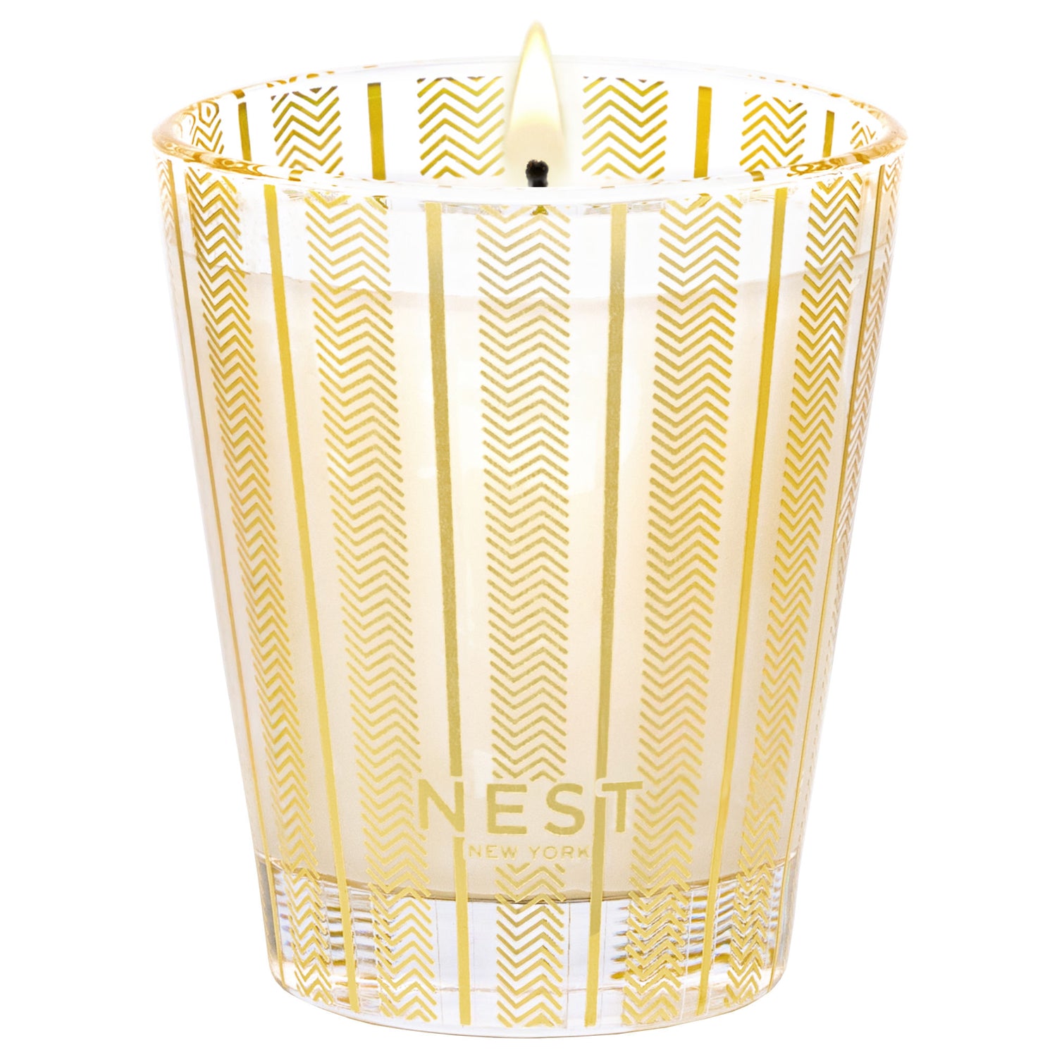 Image of an open Nest Winter Chai Classic Candle (Limited Edition) variant: 8.1 oz (Classic)