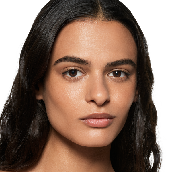 Model image of Victoria Beckham Beauty The Foundation Drops variant: 8 Medium - Medium With Neutral Warm Undertones
