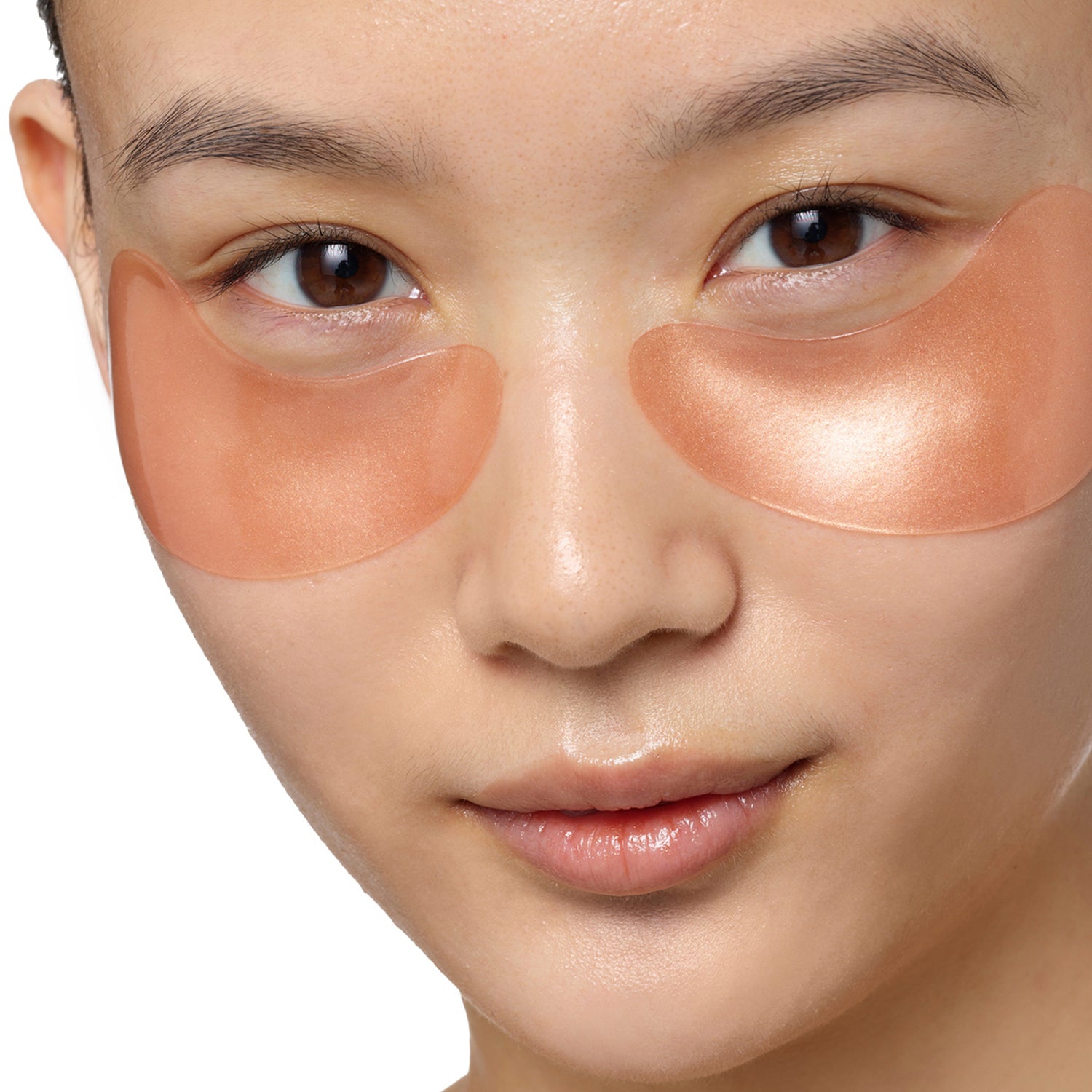 111SKIN Rose Gold Illuminating Eye Mask Size variant: 8 Treatments model image .