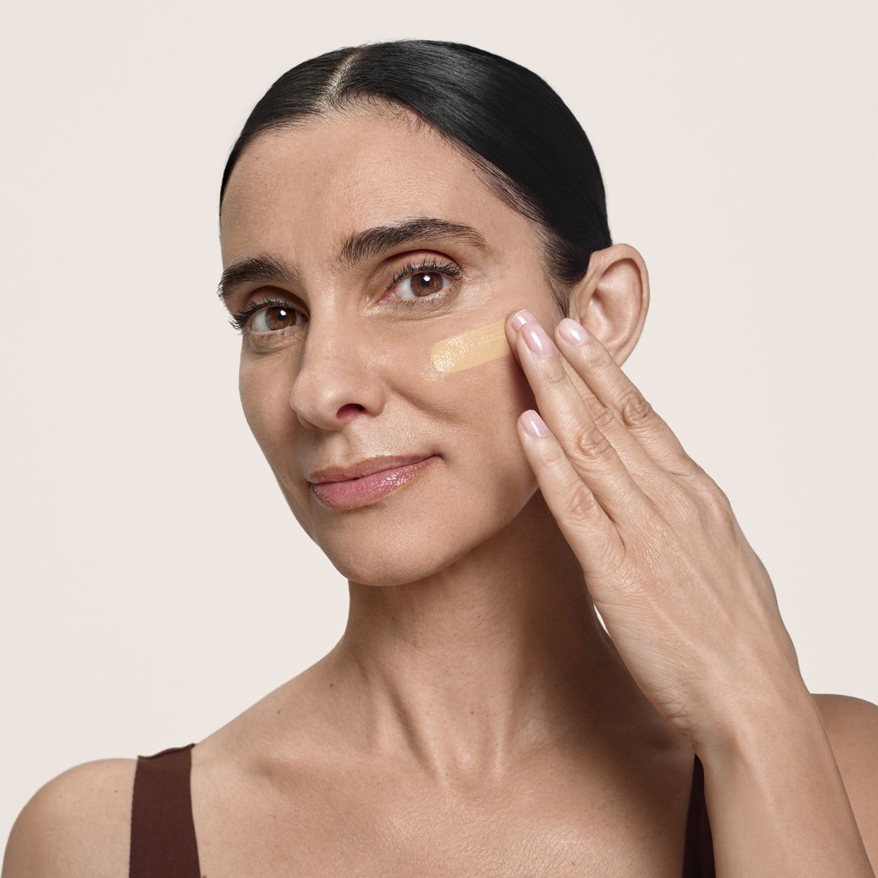 Image of an open SunsolveMD ZnO+ AntiOxtint Amber Protect 002 SPF 50 variant: Amber Protect 002