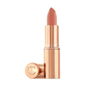 Charlotte Tilbury K.I.S.S.I.N.G. Lipstick variant: Bitch Perfect main image