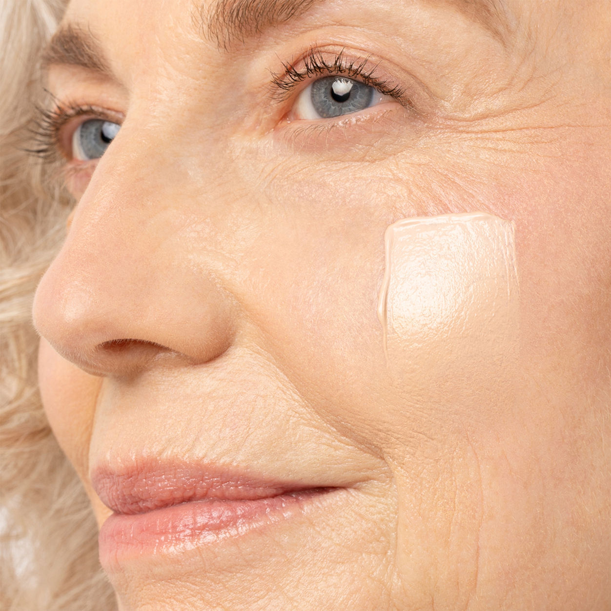Model image of Chantecaille Just Skin Tinted Moisturizer Sunscreen Broad Spectrum SPF 15 variant: Bliss