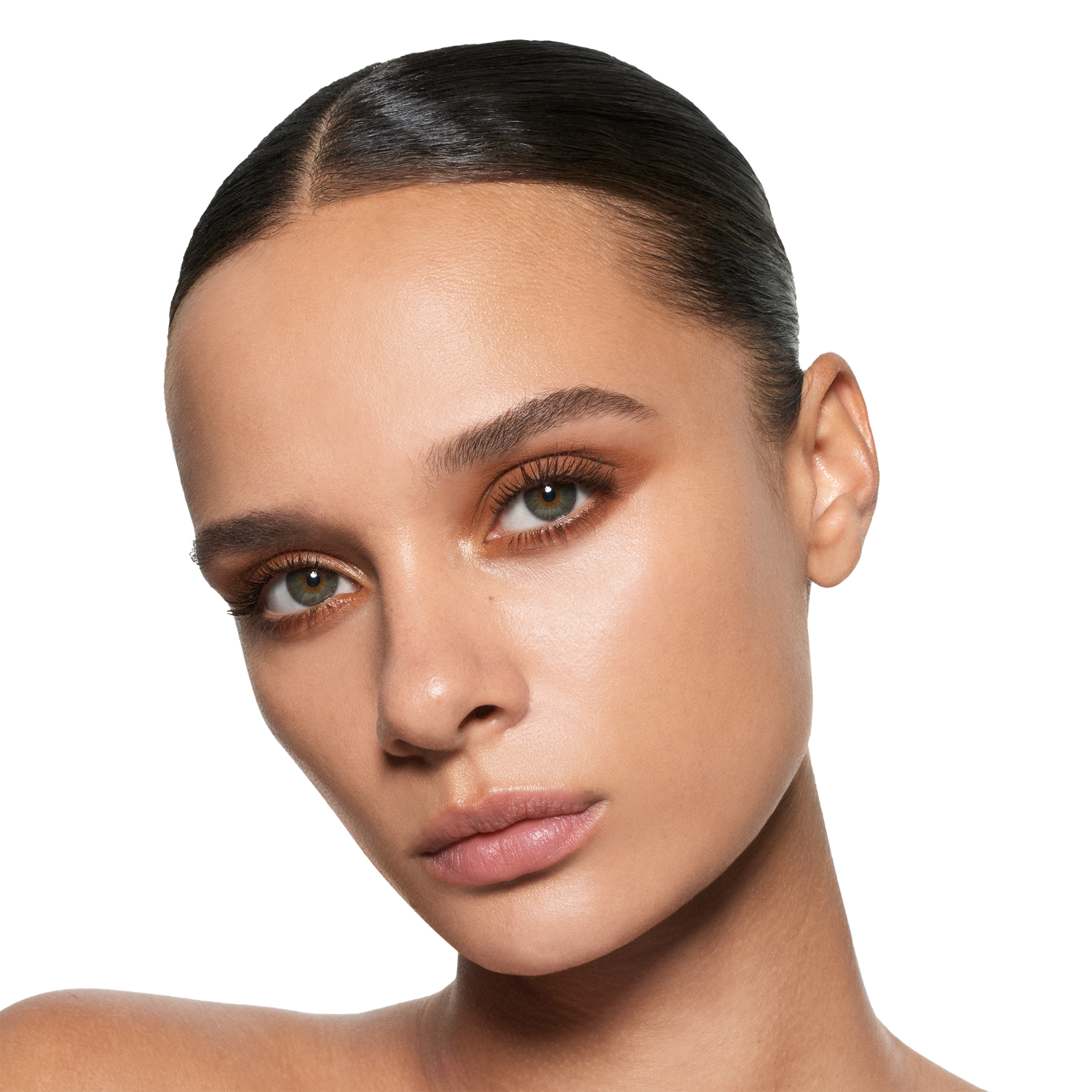 Model image of Victoria Beckham Beauty Eye Wardrobe variant: Cocoa