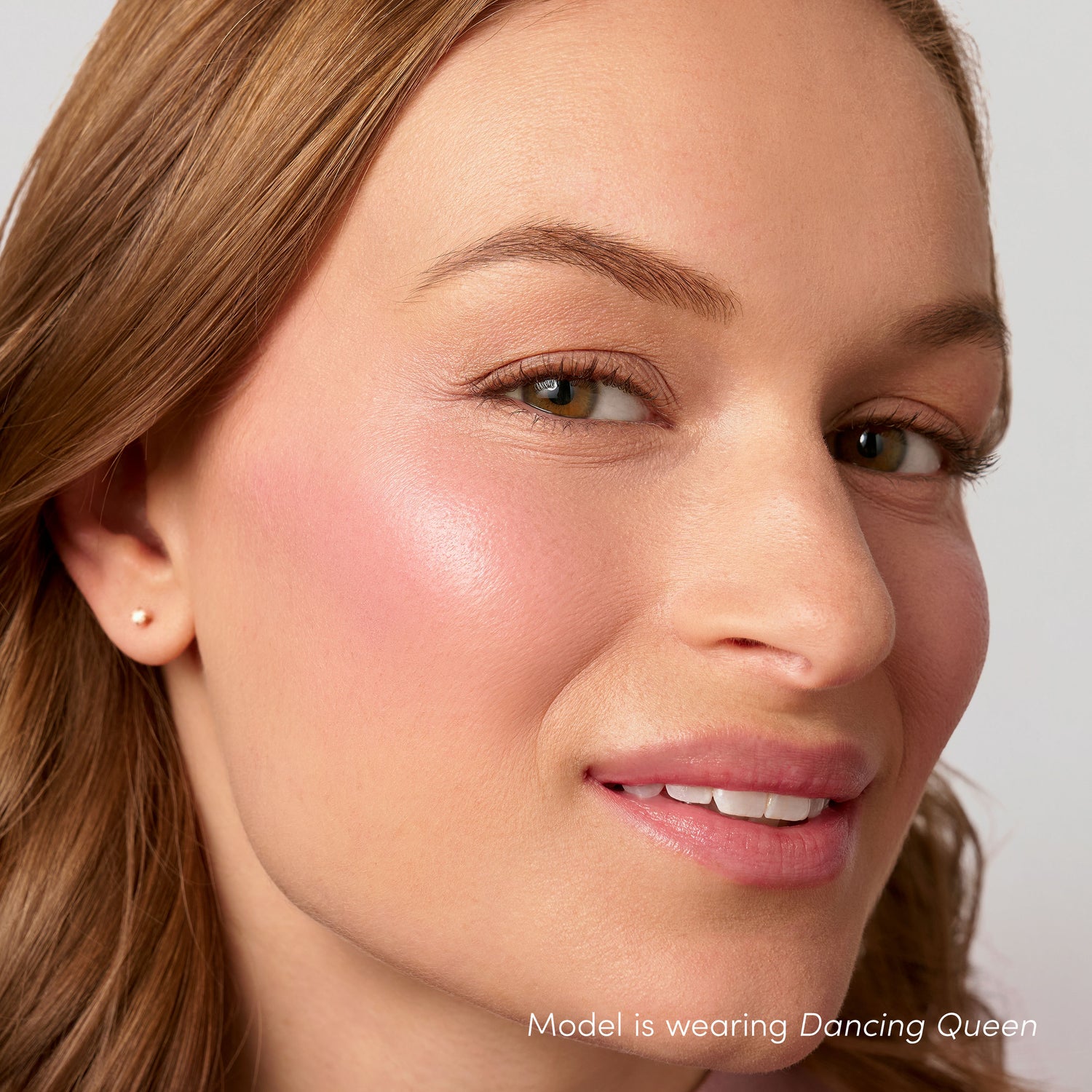 Model image of Jane Iredale ColorLuxe Liquid Blush variant: Dancing Queen