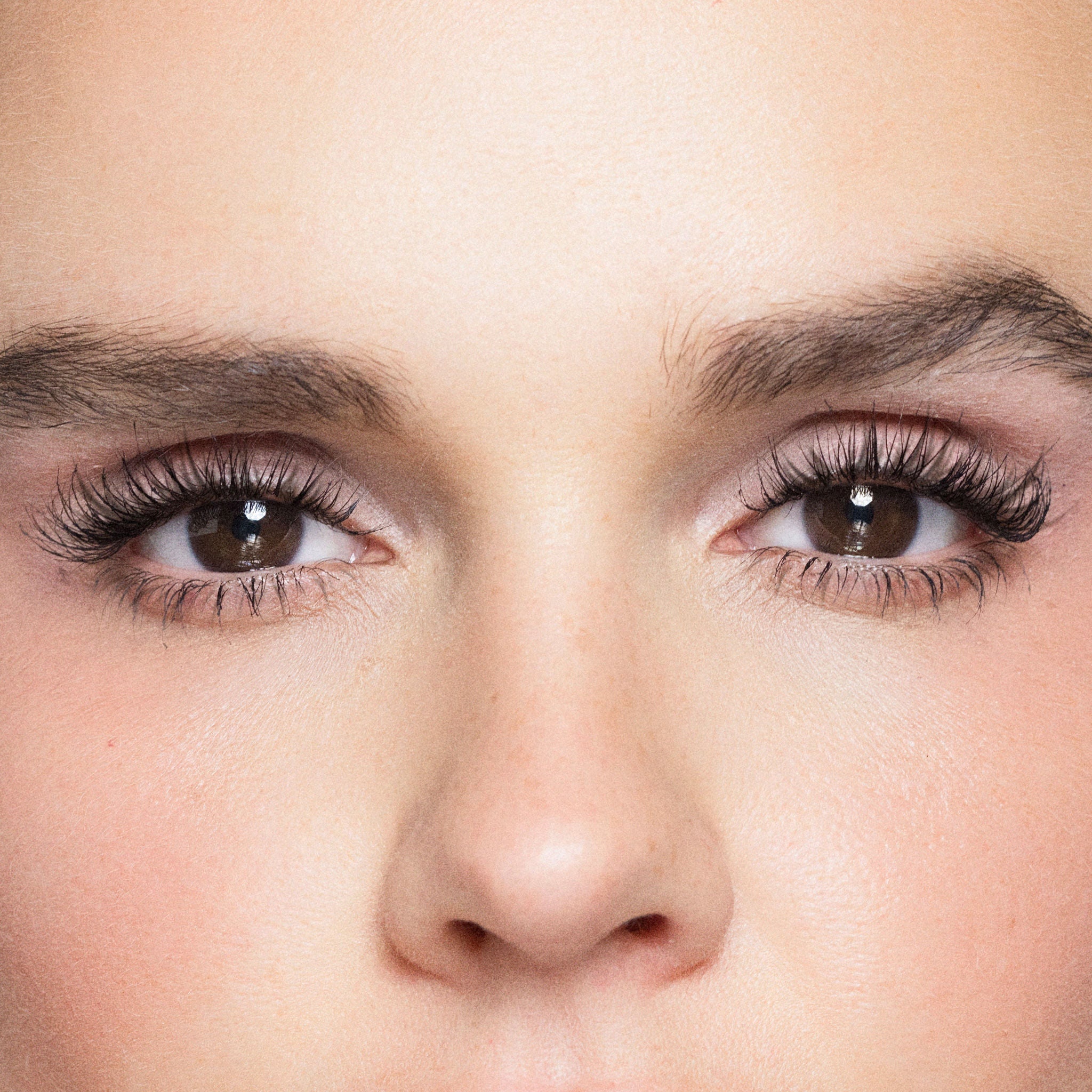 Trish McEvoy High Volume Tubular Mascara Jet Black – Trish McEvoy