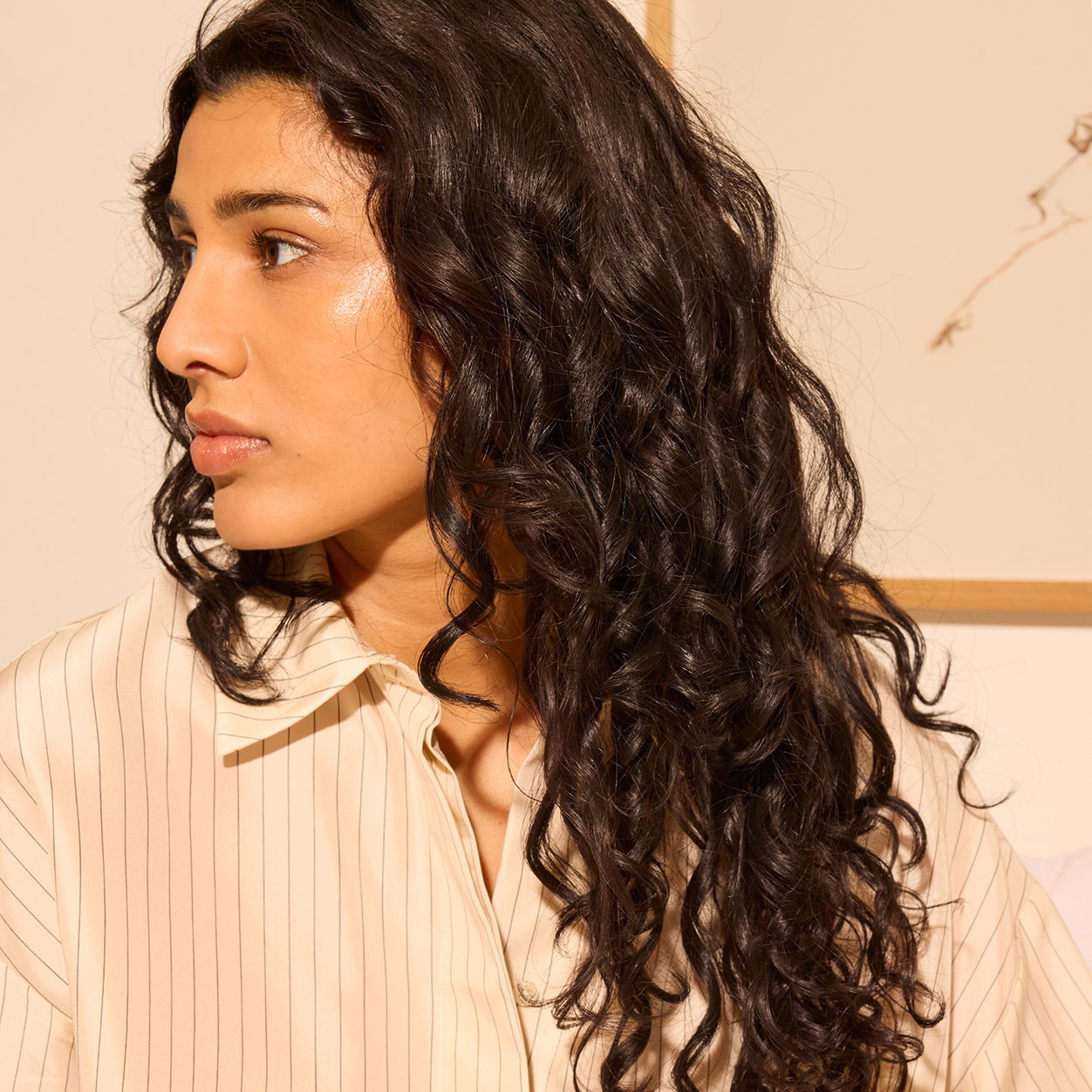 Model image of Oribe Hair Alchemy Heatless Styling Balm variant: Default Title