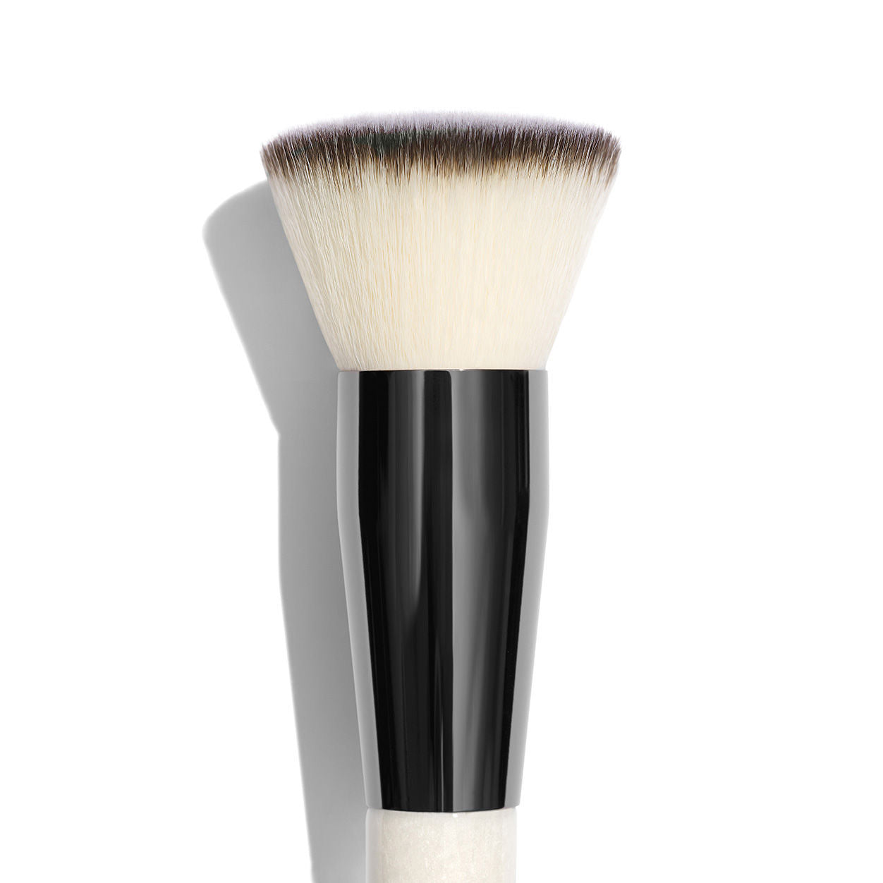 Lifestyle image of Chantecaille Buff and Blur Brush variant: Full Size