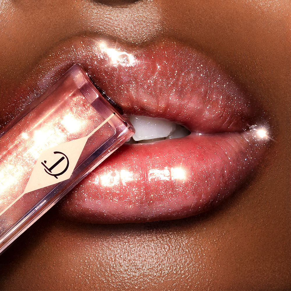 Model image of Charlotte Tilbury Lip Lustre variant: Ibiza Nights