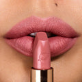 Model image of Charlotte Tilbury Kidman's Kiss variant: Kidman's Kiss