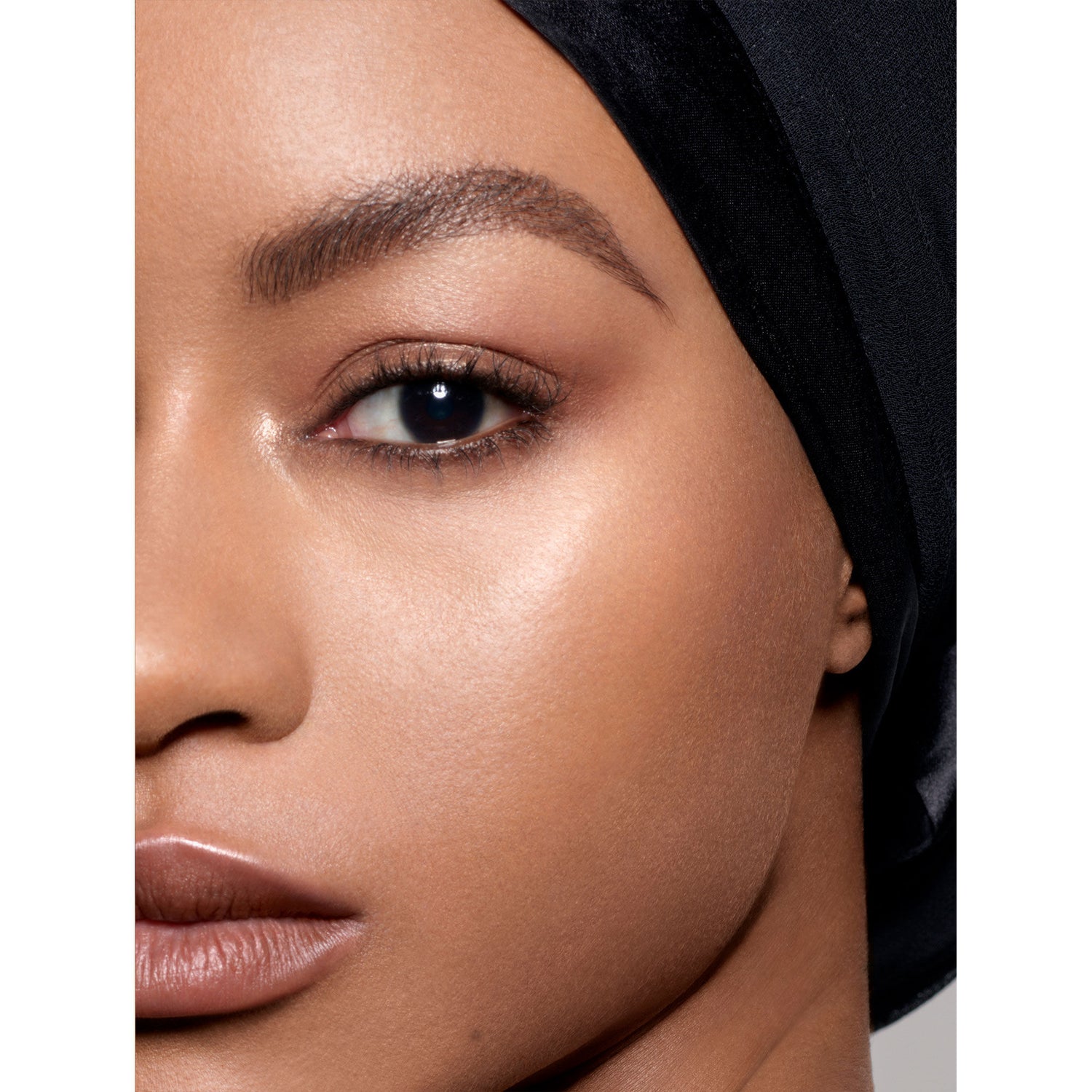 Model image of Pat McGrath Labs Sublime Perfection Full Coverage Concealer variant: M20