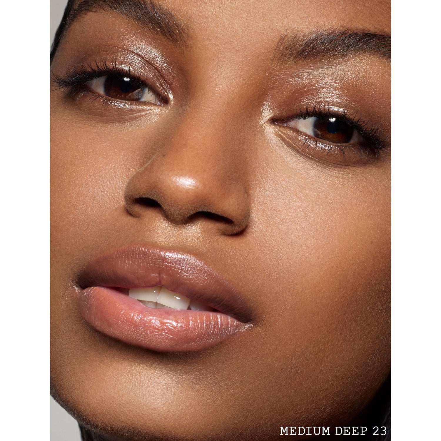 Model image of Pat McGrath Labs Skin Fetish Sublime Perfection Foundation variant: MD23
