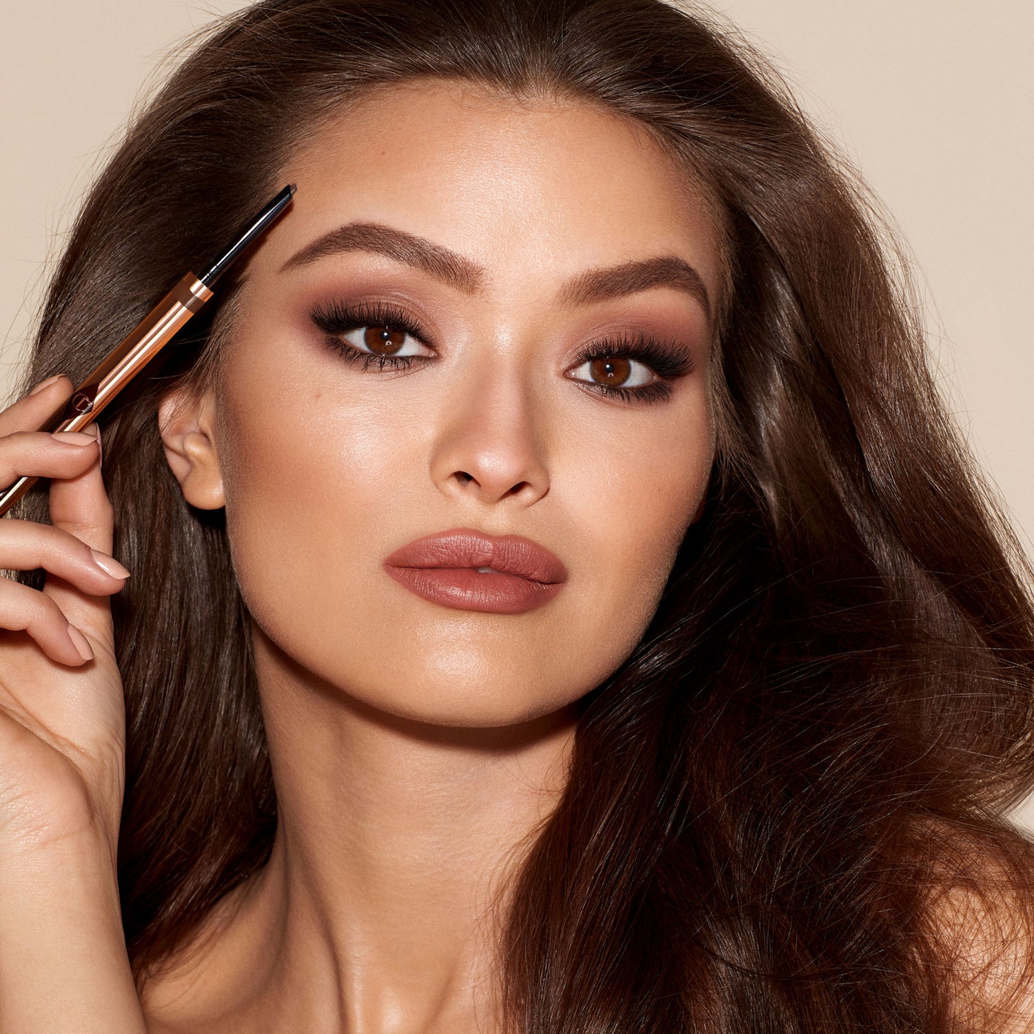 Model image of Charlotte Tilbury Brow Cheat variant: Medium Brown