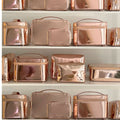 Lifestyle image of Wellinsulated Performance Beauty Case variant: Rose Gold
