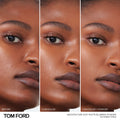 Model image of Tom Ford Architecture Soft Matte Blurring Powder variant: Sable Voile