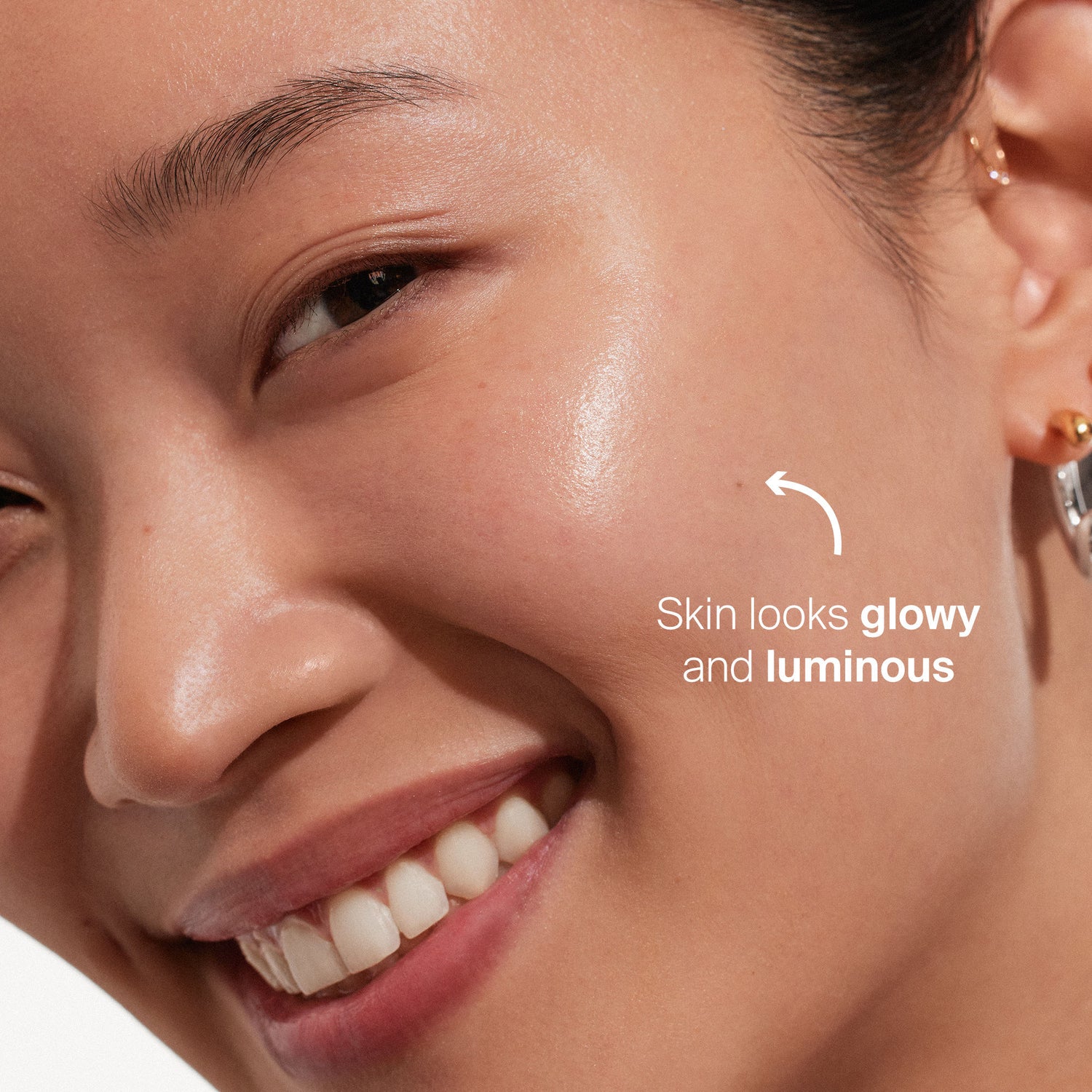 Model image of Supergoop! Glowscreen SPF 40 variant: Sunrise - 1.7 oz