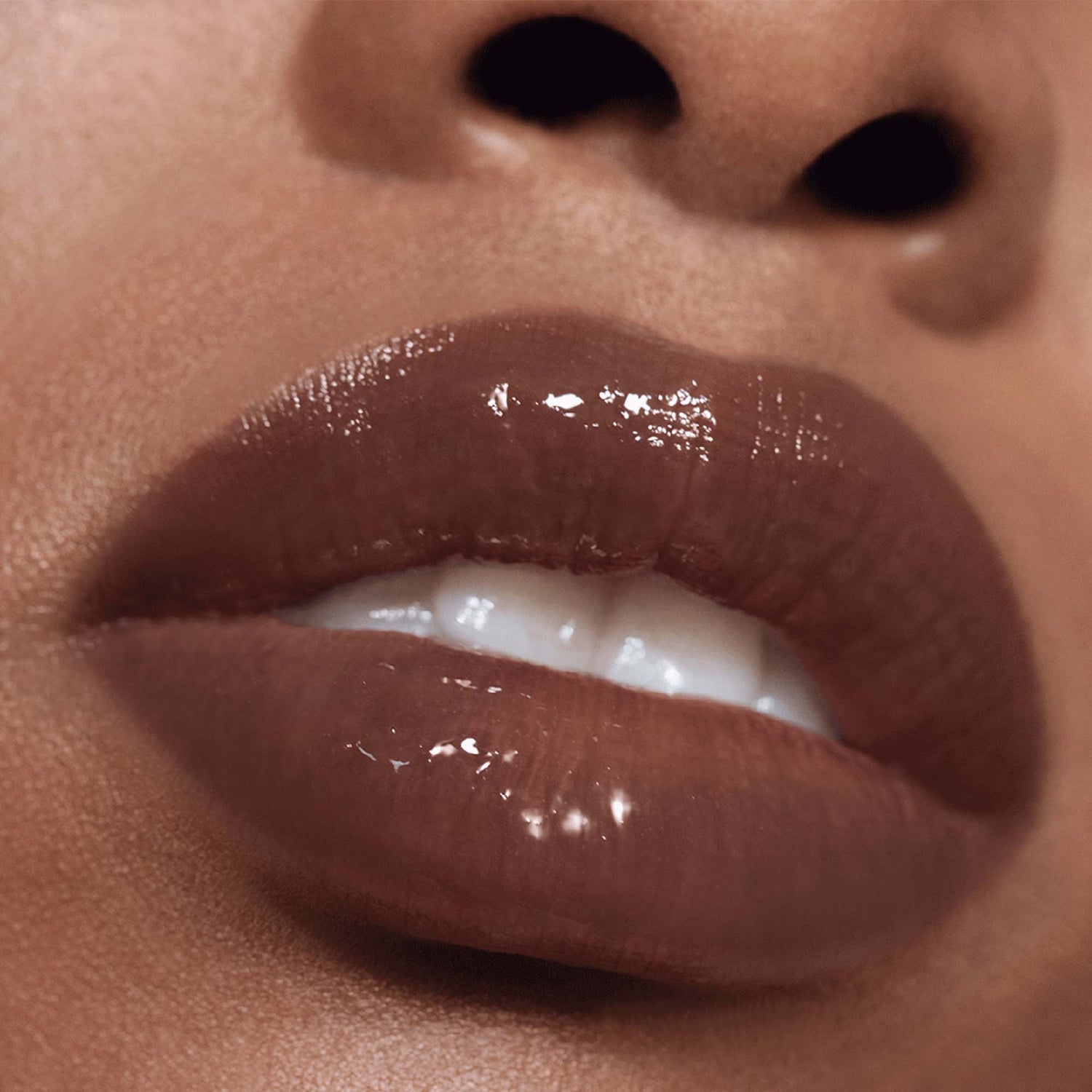 Model image of Victoria Beckham Beauty Posh Gloss variant: Top Down