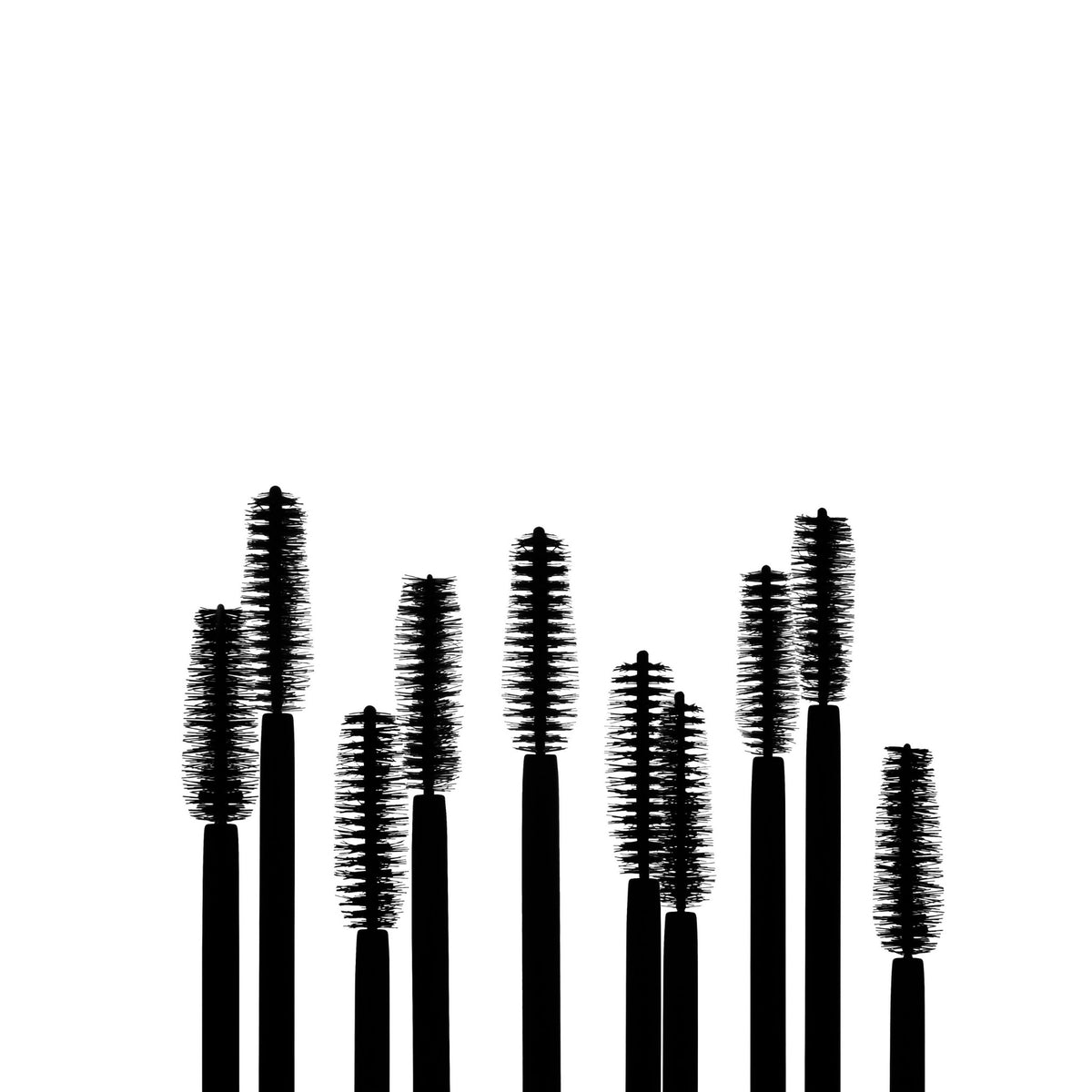 Laura Mercier Caviar Volume Panoramic Mascara . This product is in the color black