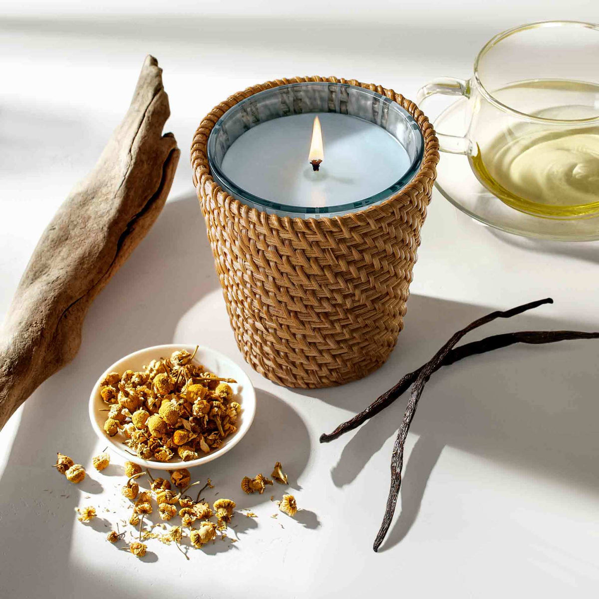Limited edition Nest Rattan Driftwood and Chamomile Candle (Limited Edition) .