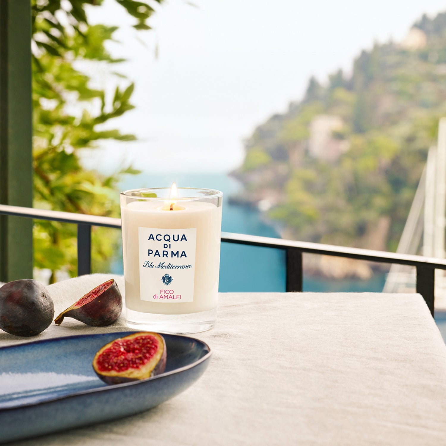 Acqua di Parma Fico di Amalfi Candle lifestyle image .