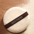 Laura Mercier Translucent Pressed Setting Powder Color/Shade variant: Translucent Medium Deep lifestyle image 3 .